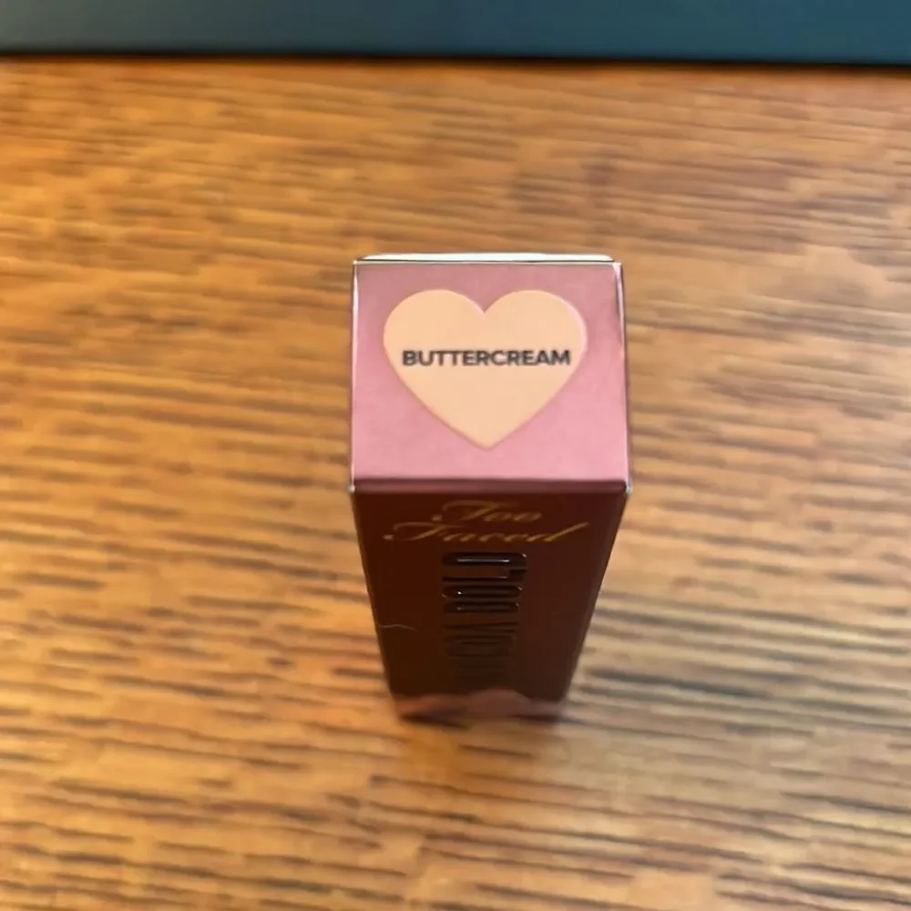 NIB Too Faced Buttercream Cocoa Bold Lipstick New Full Sz